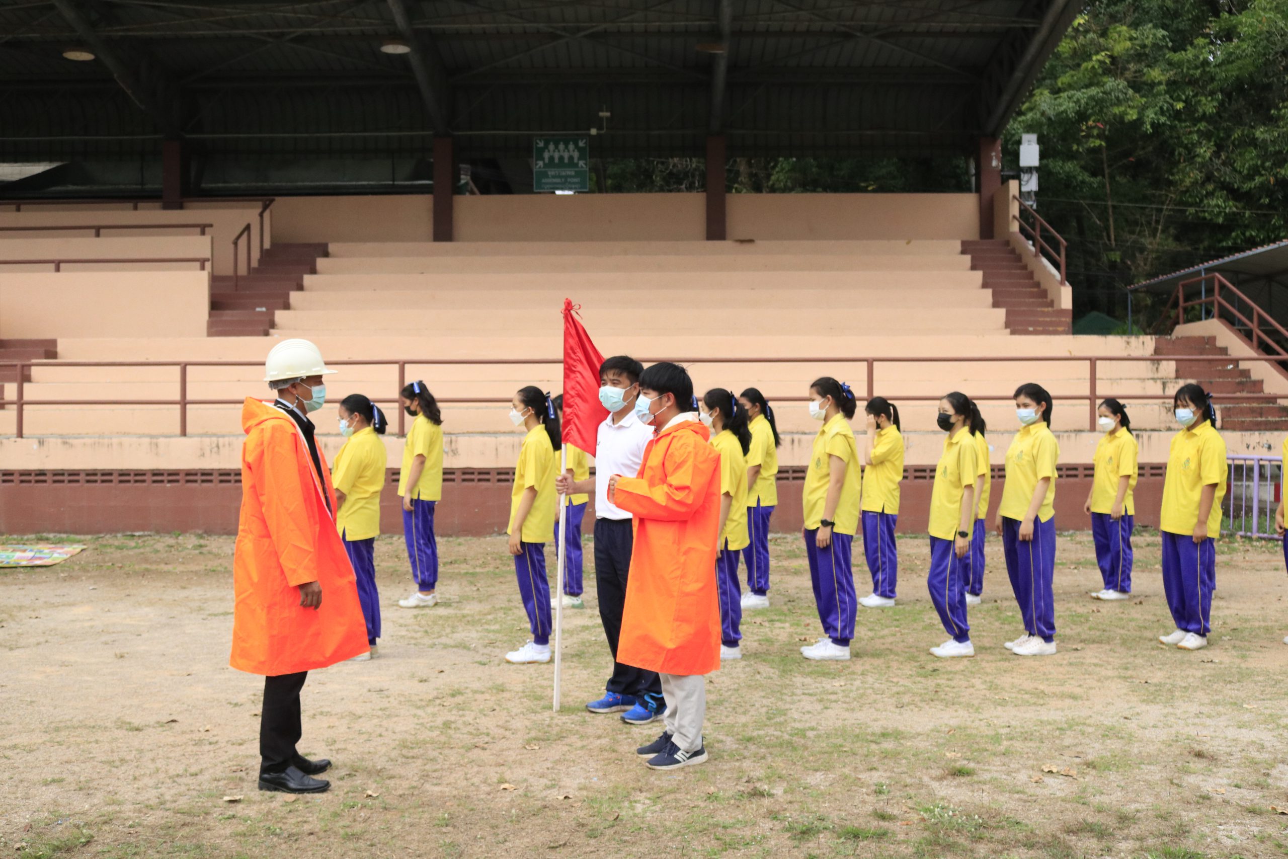 โรงเรียนสรรพวิทยาคม จัดกิจกรรมซักซ้อมแผนป้องกันและระงับอัคคีภัยในสถานศึกษา ประจำปีการศึกษา ๒๕๖๔