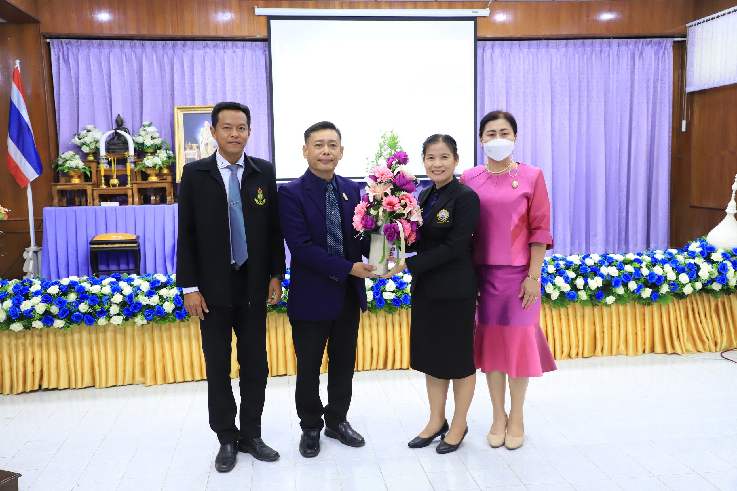 โรงเรียนสรรพวิทยาคม ร่วมแสดงความยินดีกับผู้บริหารตำแหน่งรองผู้อำนวยการโรงเรียนผดุงปัญญา และโรงเรียนวังประจบวิทยาคม