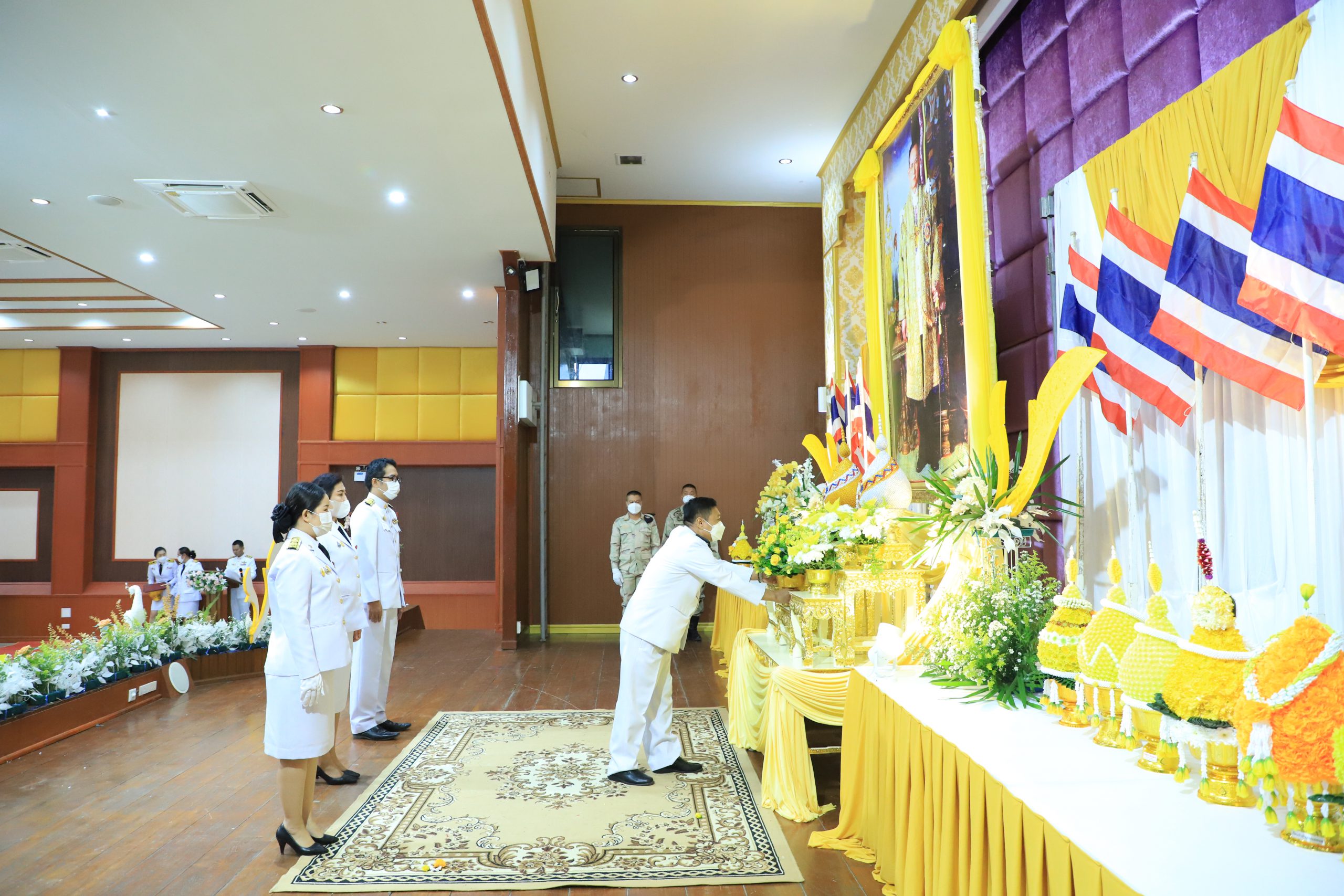 โรงเรียนสรรพวิทยาคม ร่วมพิธีเนื่องในวันคล้ายวันพระบรมราชสมภพ พระบาทสมเด็จพระบรมชนกาธิเบศร มหาภูมิพลอดุลยเดชมหาราช บรมนาถบพิตร วันชาติ และวันพ่อแห่งชาติ ๕ ธันวาคม ๒๕๖๕